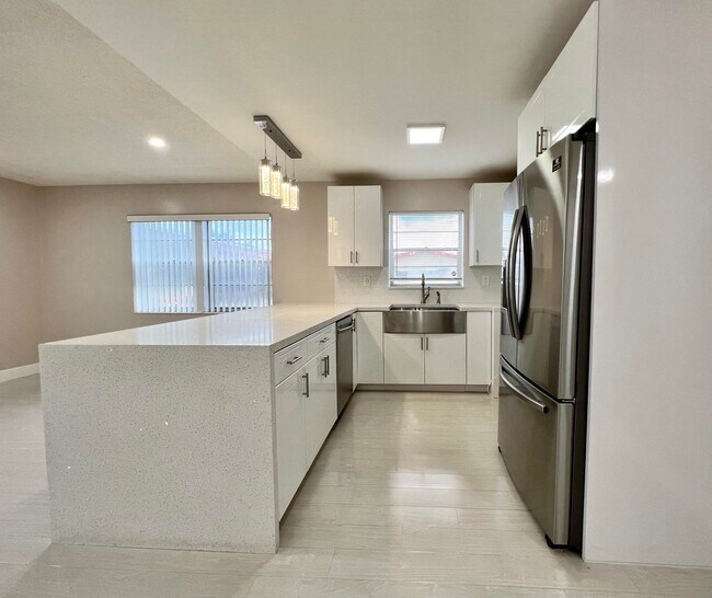 Photo - 18 Andover A