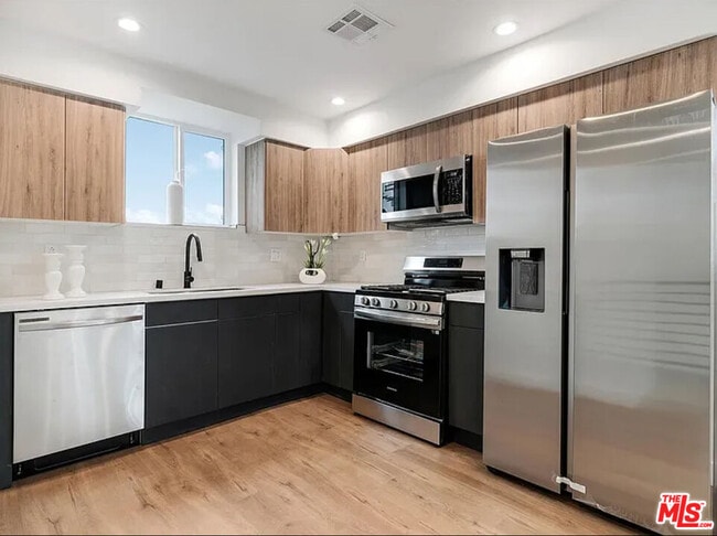 Photo - 334 Alexandria Ave