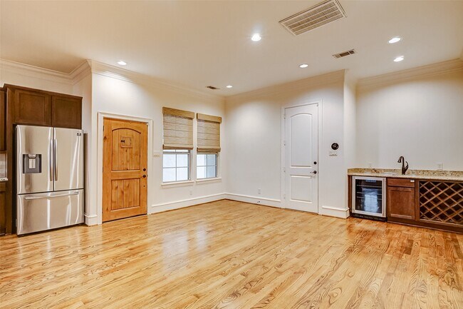 Photo - 5710 Darling St