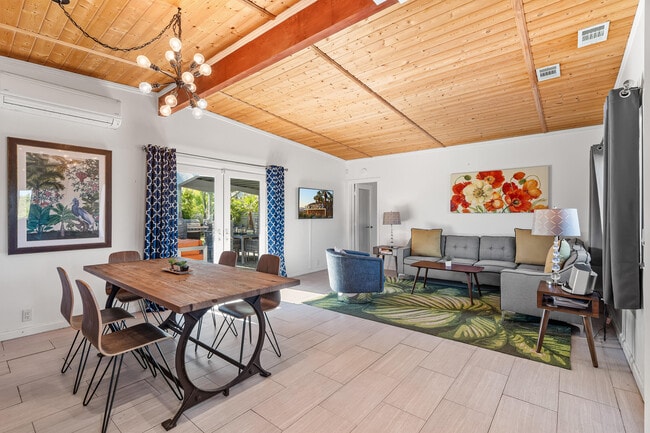 Photo - 1950 N Magnolia Rd