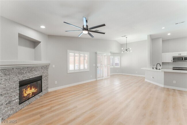 Photo - 1408 Laughing Larkspur Ave