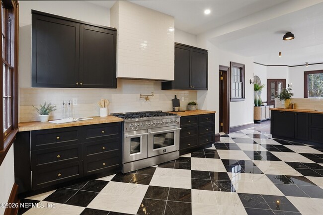 Photo - 2979 St Johns Ave