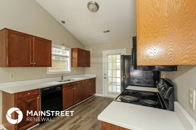 Photo - 148 Eagle Ct