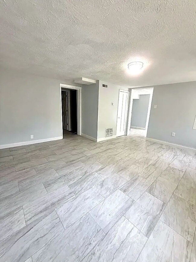 3115 Bracken Woods Ln