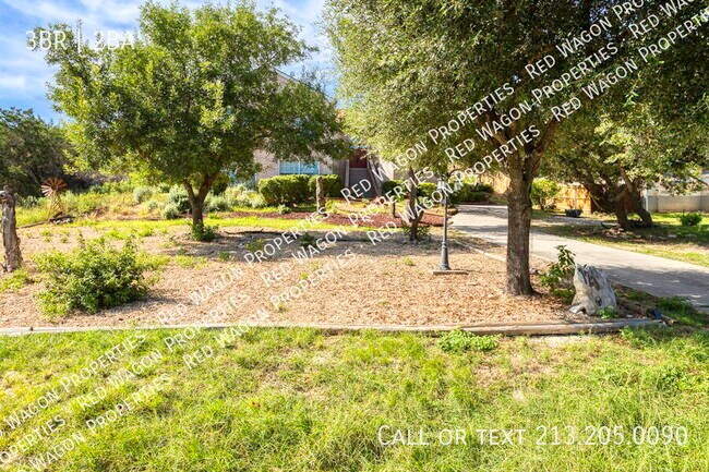Photo - 723 Sendera St