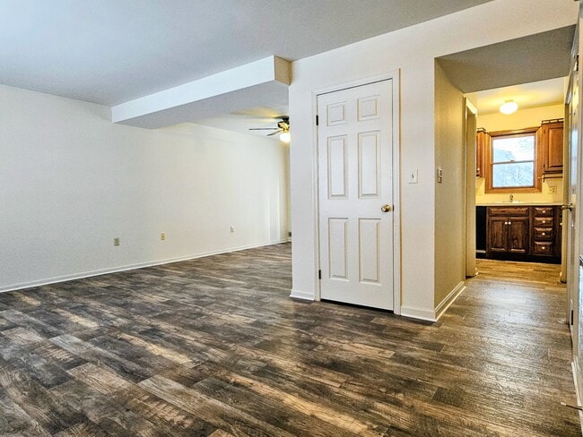 Photo - 11 Oriole Dr