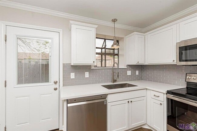 Photo - 9506 Jefferson Hwy