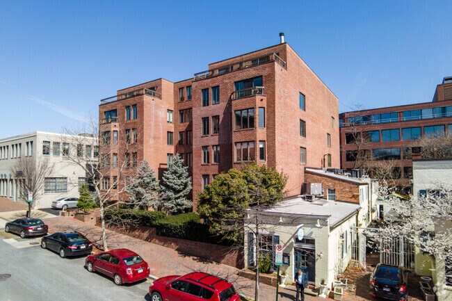 Photo - Wadsworth House