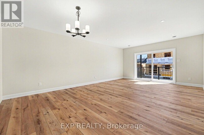 Photo - 448 Falcon Ln