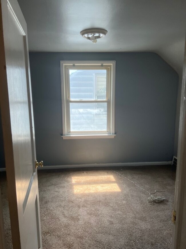 Photo - 3 bd/1 bath Single Family home