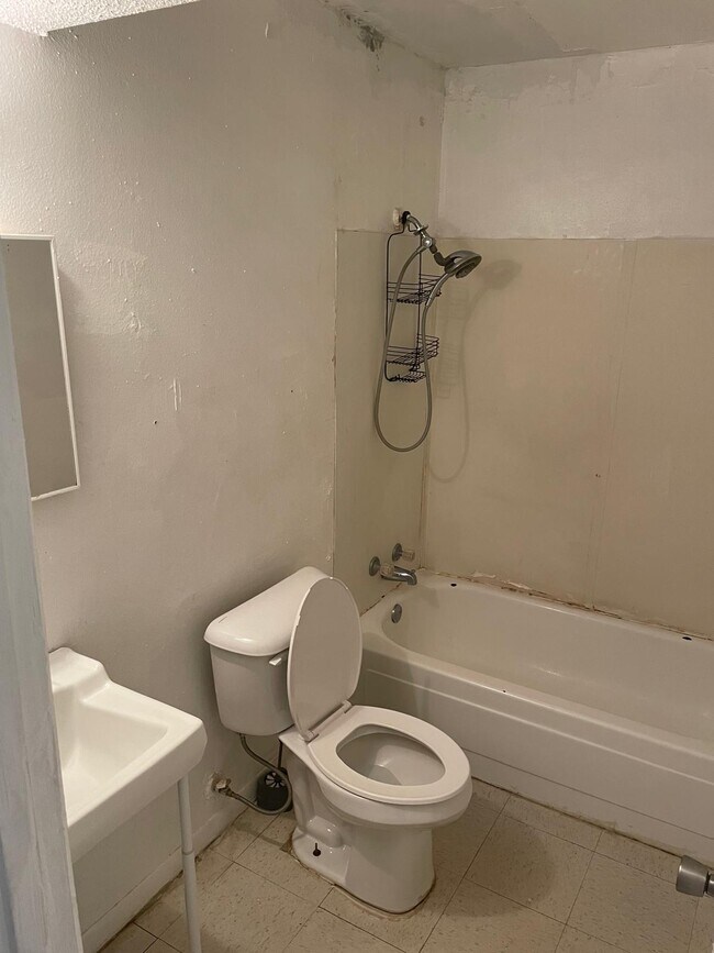 Photo - 1300 N Walnut Ave Unit 32