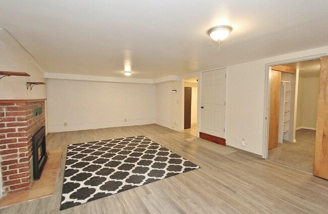 Photo - 502 S Hayes Ave