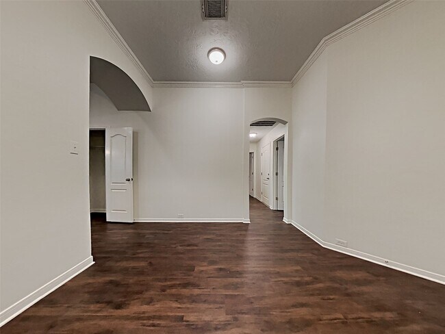 Photo - 30114 Saw Oaks Dr