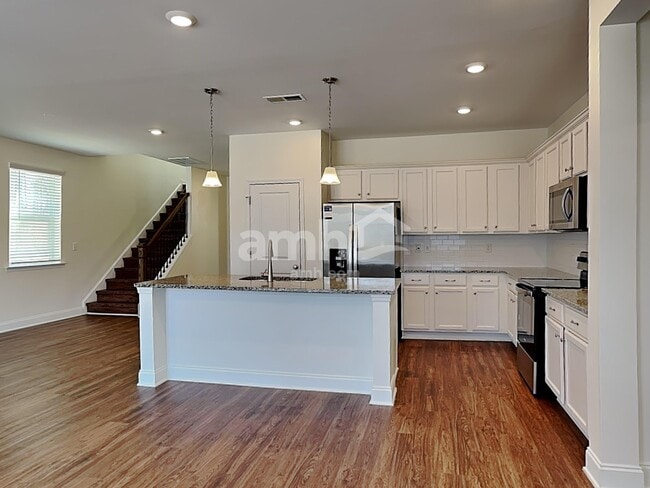 Photo - 2209 Flannery Ln