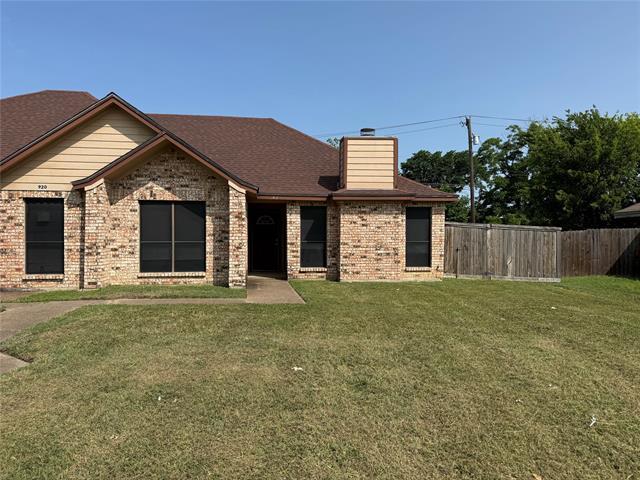 Photo - 922 Westover Dr Townhome
