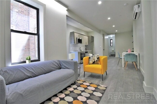 Stunning New 1 Bed w Full Amenities in Pri... - Stunning New 1 Bed w Full Amenities in Pri... Apartment Unit 1B