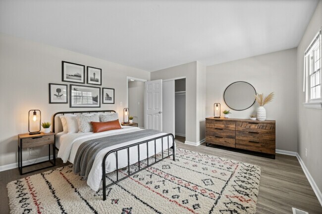 Photo - Cardinal Village Apartments