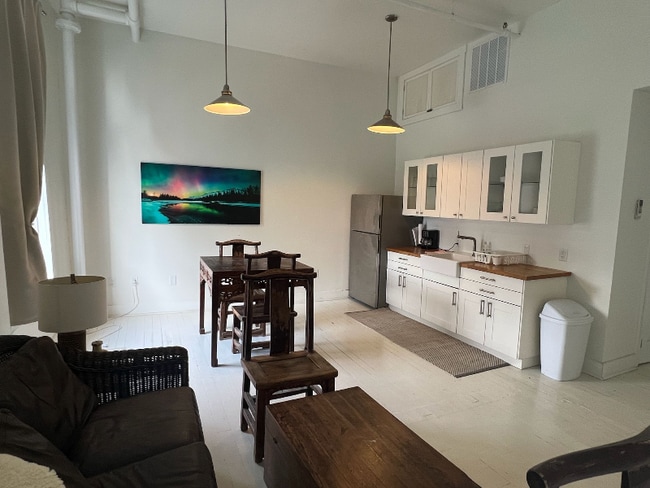 Photo - 108 2nd St SW