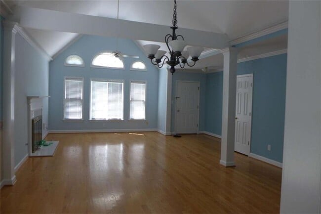 Building Photo - 4710 Fairway View Ct