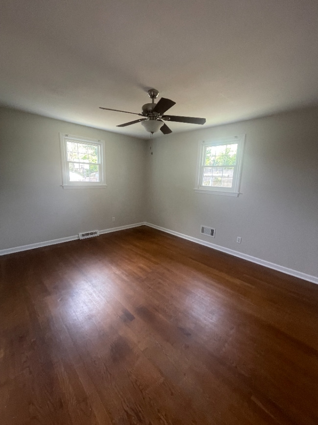 Photo - 4 bedroom house with fenced in yard and storage galore 8 minutes from Liberty University and Ward...