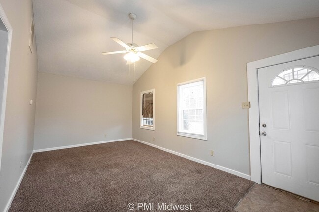 Photo - Cozy 1-Bedroom Gem in Indianapolis with Spacious Living – 750 Sq Ft!