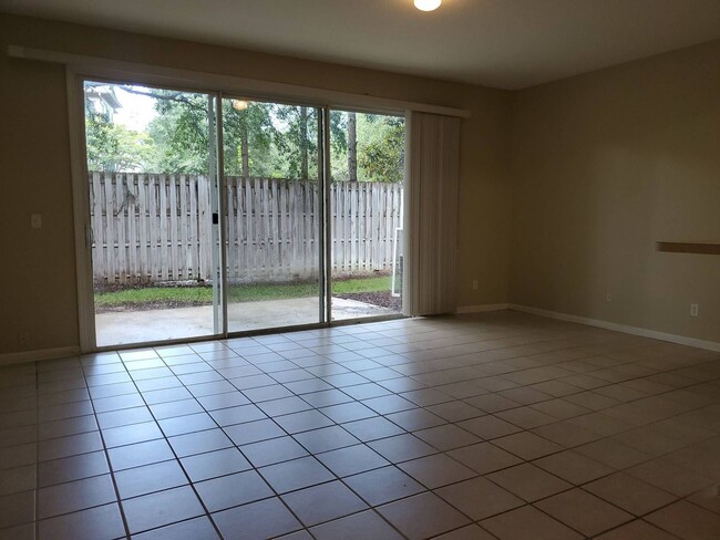 Photo - Lovely 2/2.5 in Bartram Park