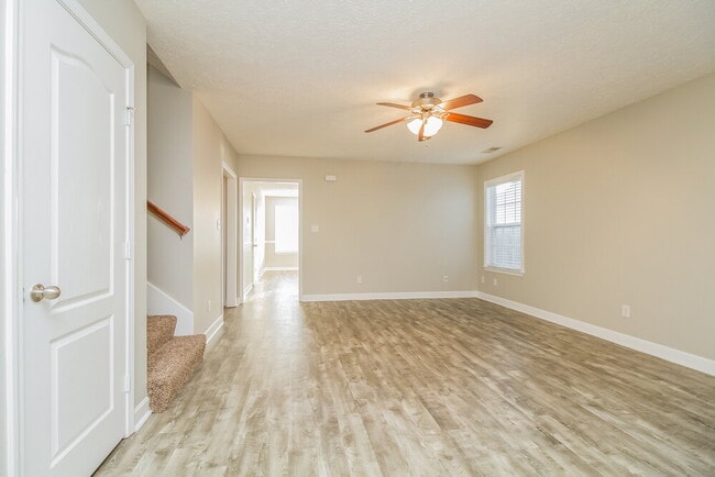 Photo - 1625 Beaconcrest Cir