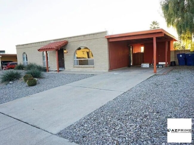 Building Photo - 3 bedroom 2 bath house