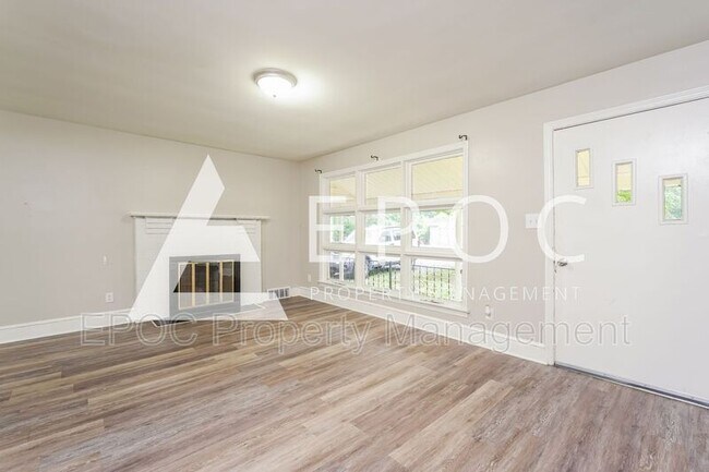 Photo - 219 E Davidson Ave