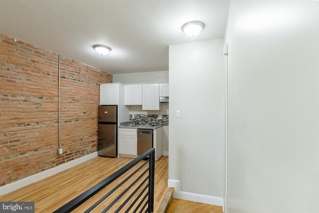 Building Photo - 1126 Passyunk Ave Unit 1