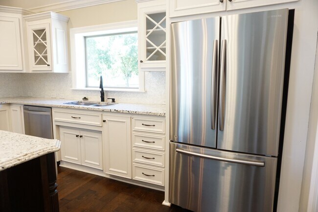 Photo - 4585 San Saba Dr