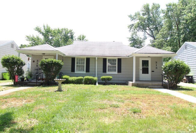 Building Photo - One Bedroom Duplex in North Kansas City Rental