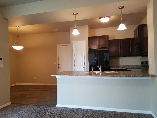 Photo - Creekside Townhomes