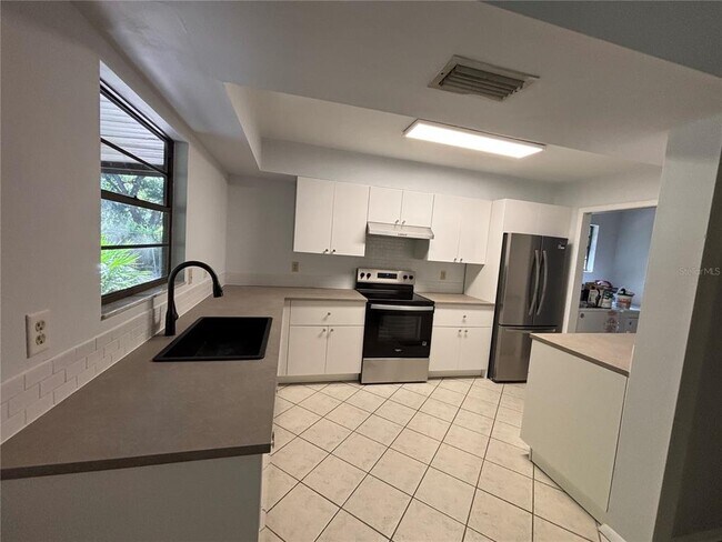 Photo - 9216 65th Ave E
