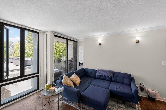 Photo - 429 N St SW