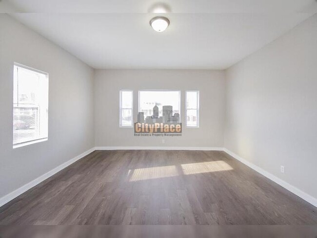 1541 Spruce St