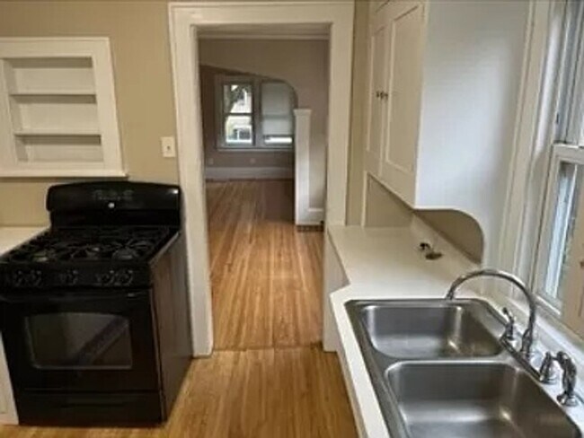 Photo - Charming 3 Bedroom Bungalow Aval 6/1/2026