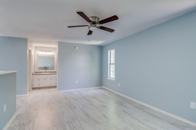 Photo - 1714 James Buchanan Dr