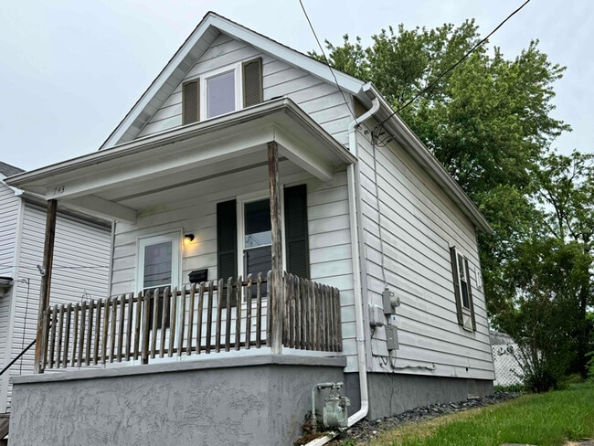 Photo - 743 Lemington St