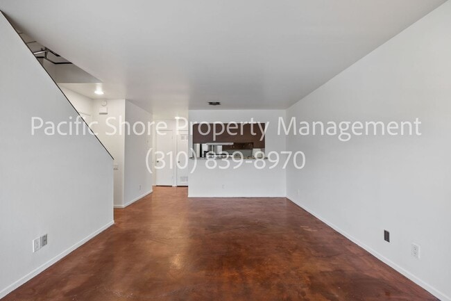 Photo - 2339 Hyperion Ave Unidad 1