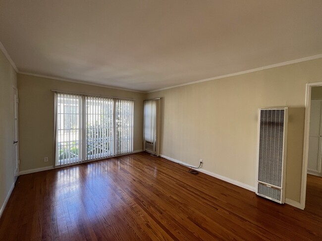 Photo - 128 N Maple Street