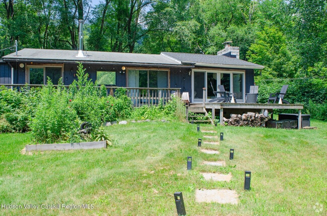 Building Photo - 1470-1214 NY-214 Rental