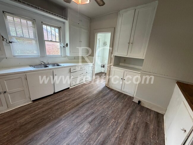 Photo - 1210 Sherman-
