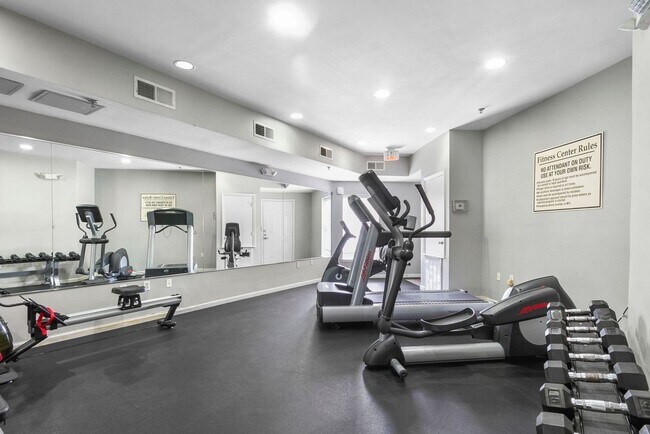 Photo - Nice 1 Bed 1 Bath at Capstone Quarters! Available Fall 2026!