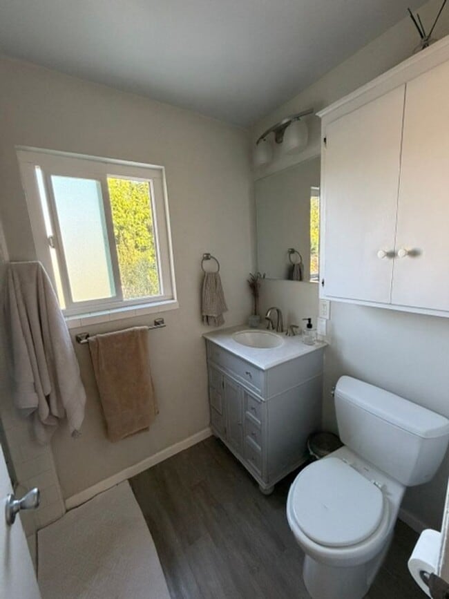 Photo - 1127 Laurel Ln