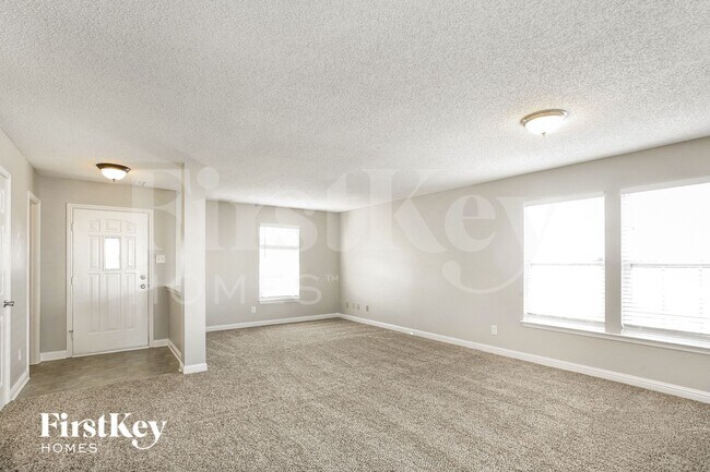 8744 Orchard Grove Ln