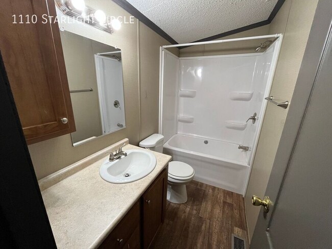 Photo - 1110 NW Starlight Cir