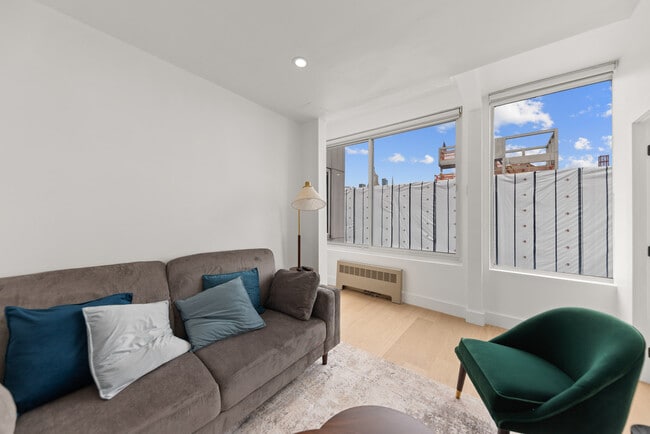 Building Photo - 19-23 Saint Marks Place-SI ID1499940P Unit SI ID1499940P