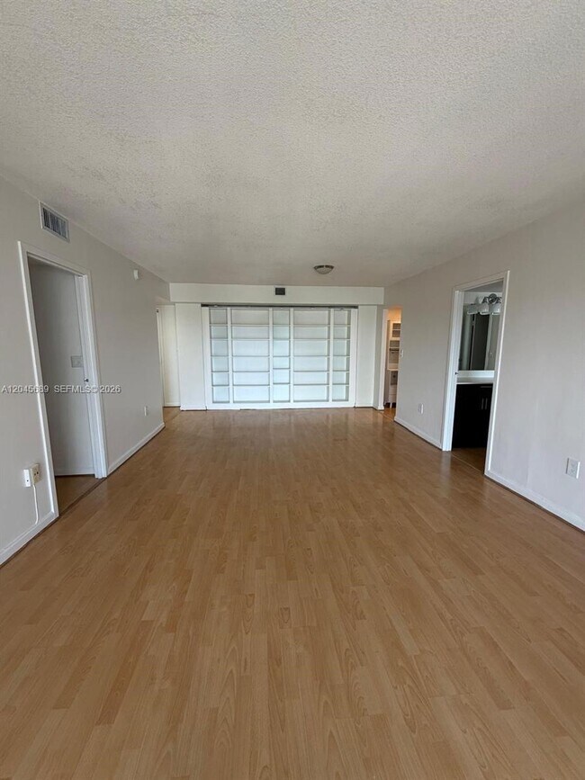 Photo - 2333 Brickell Ave Unit 1610