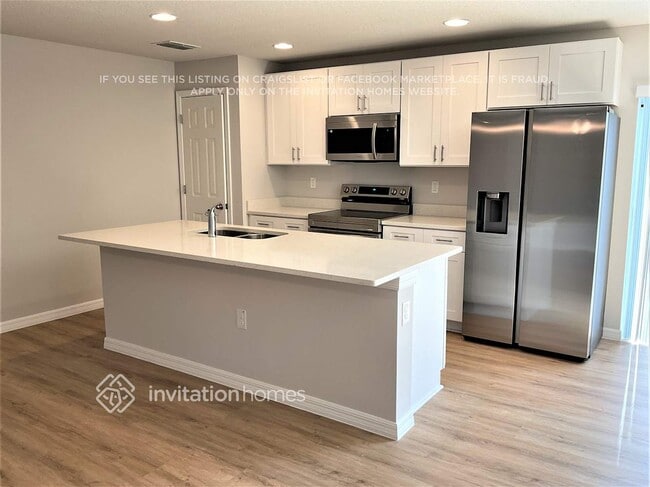 Photo - 542 Fort Pierce St SW
